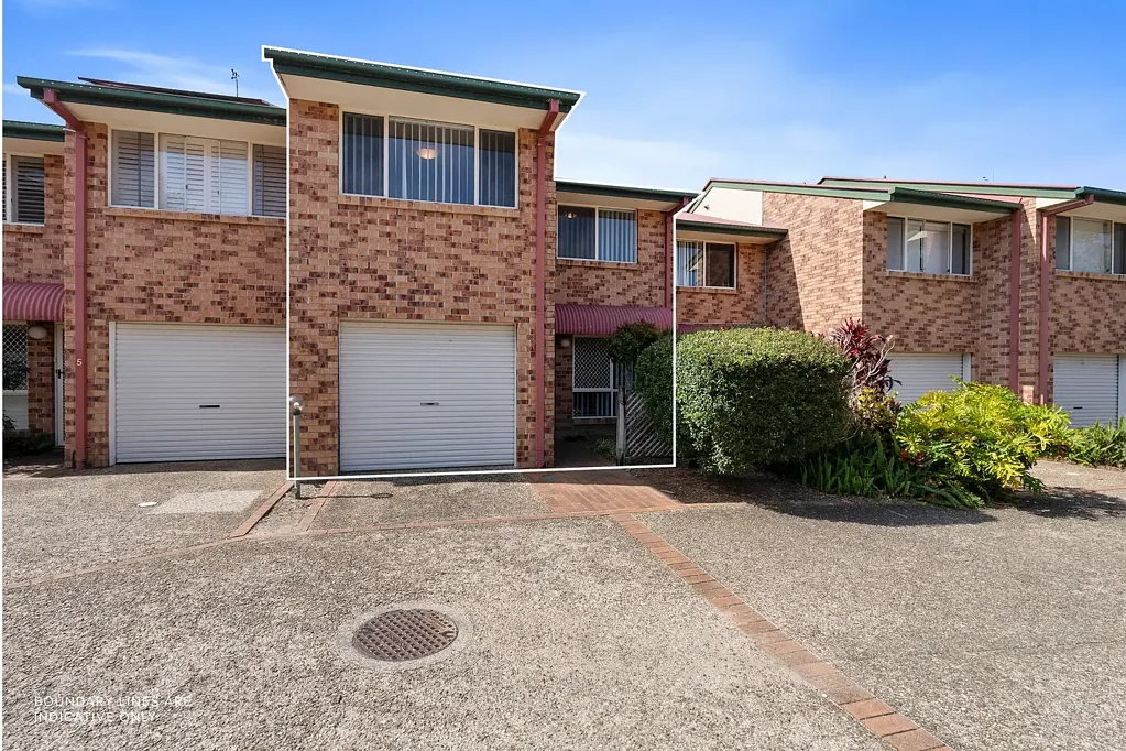 Coolangatta 3ਬੈੱਡਰੂਮ INCREDIBLE VALUE IN A GREAT LOCATION - SPACIOUS THREE-BEDROOM TOWNHOUSE