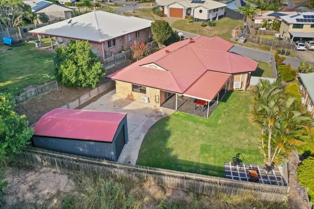 3 BEDROOM HOME IN CLINTON - AVAILABLE 15/12/2025 TO MOVE IN