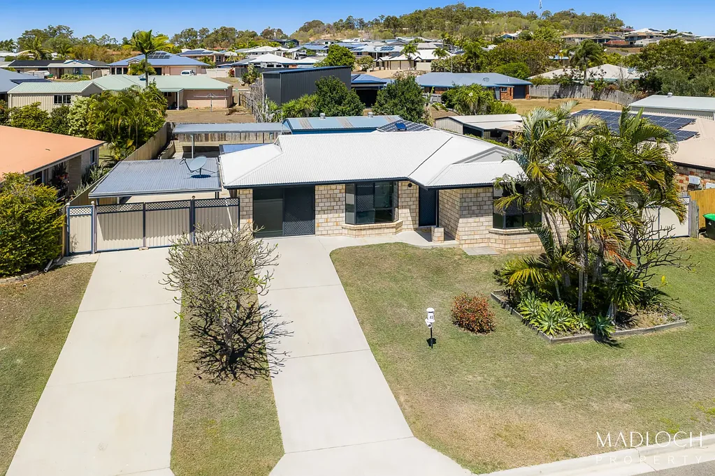 Clinton 4Zimmer LARGE SHED, AIR-CONDITIONING AND SOLAR!!
