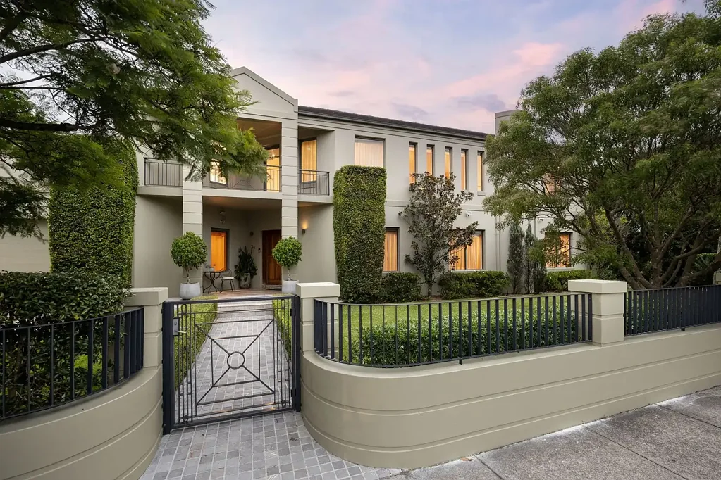 Prestigious family estate with resort-style living