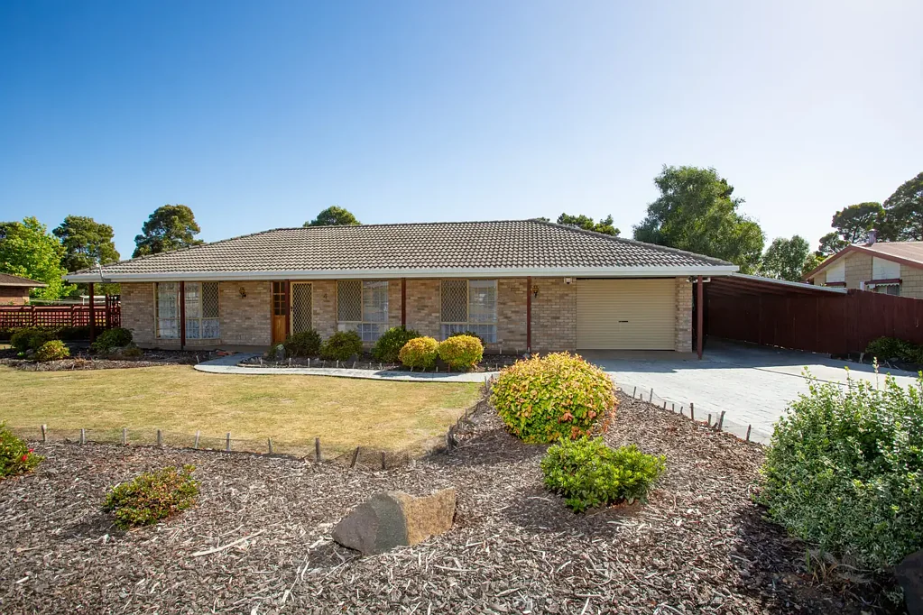 Prospect Vale 3 Bedroom Charming Family Home in Prospect Vale
