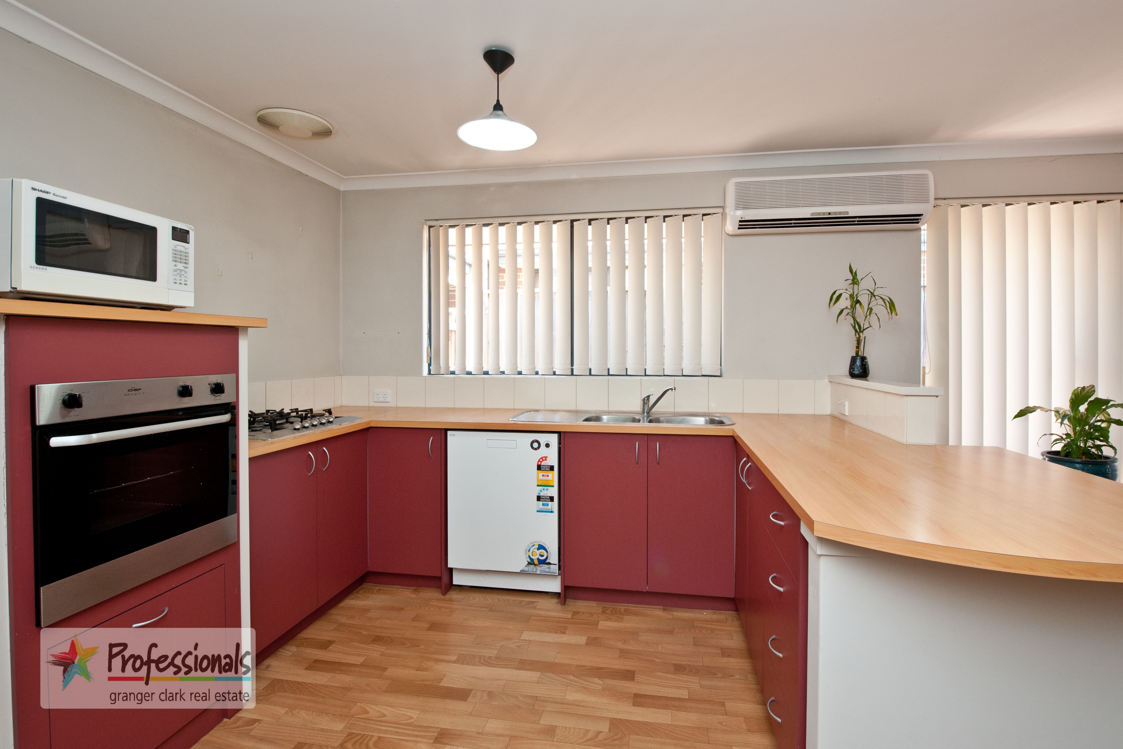 6 ROCKLEA CR, ELLENBROOK WA 6069, 0 chambres, 0 salles de bain, House