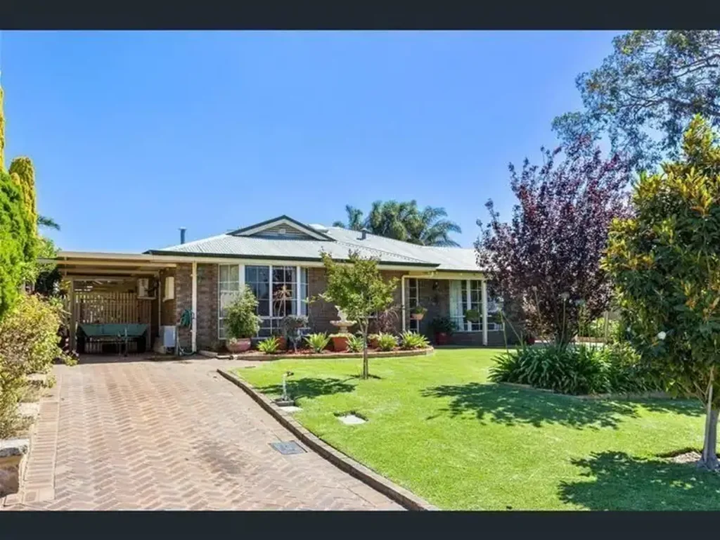 3X2 HOME WITH MARVELLOUS ENTERAINMENT AREA