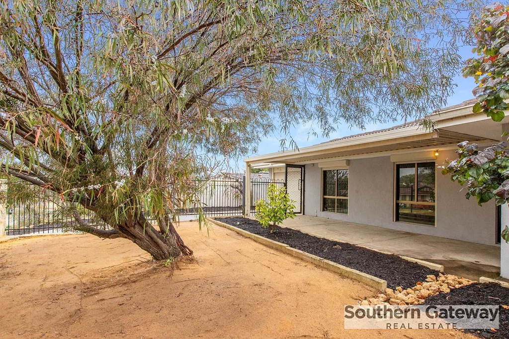 49 Skottowe Parkway, Parmelia, WA 6167