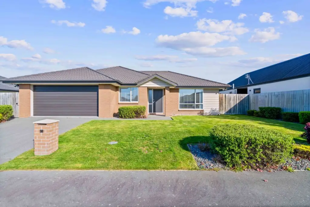Halswell 4બેડરૂમ * UNDER OFFER * Your Dream Home Awaits in Halswell!