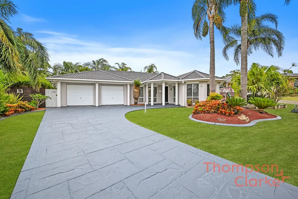 Aberglasslyn 3غرفة نوم Luxury Living with a Resort-Style Sense of Escape