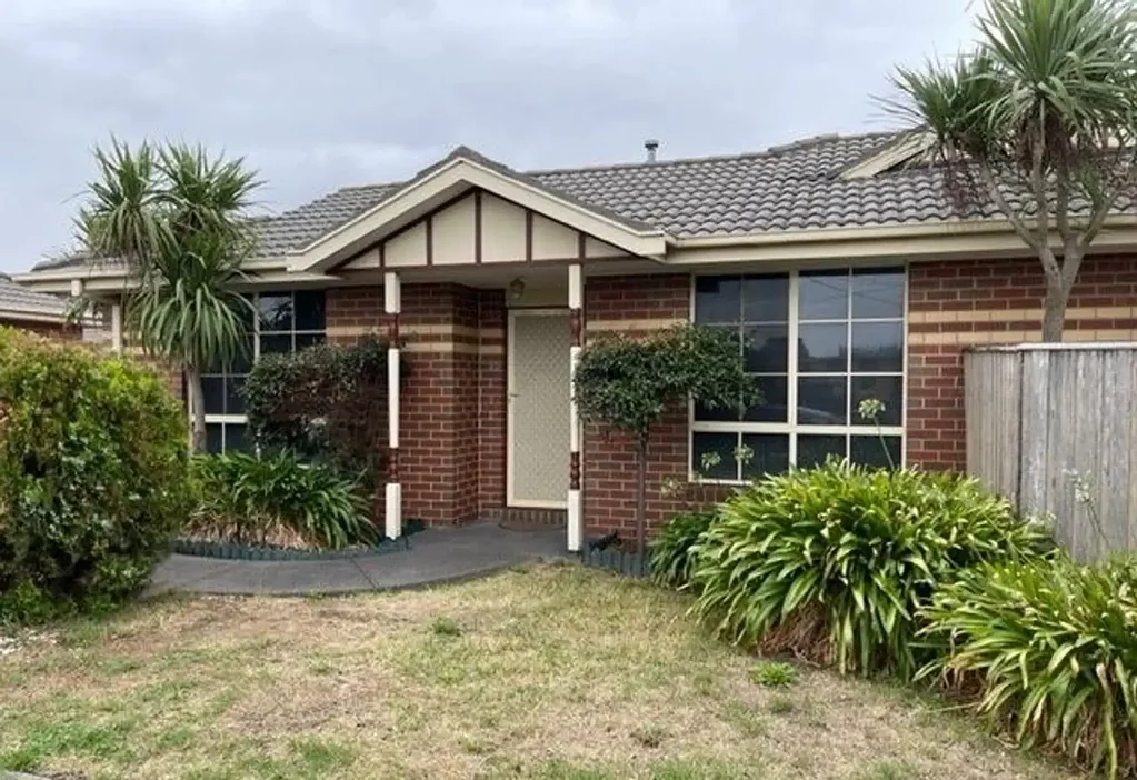 Conveniently Located Two-Bedroom Home in the Heart of Epping
