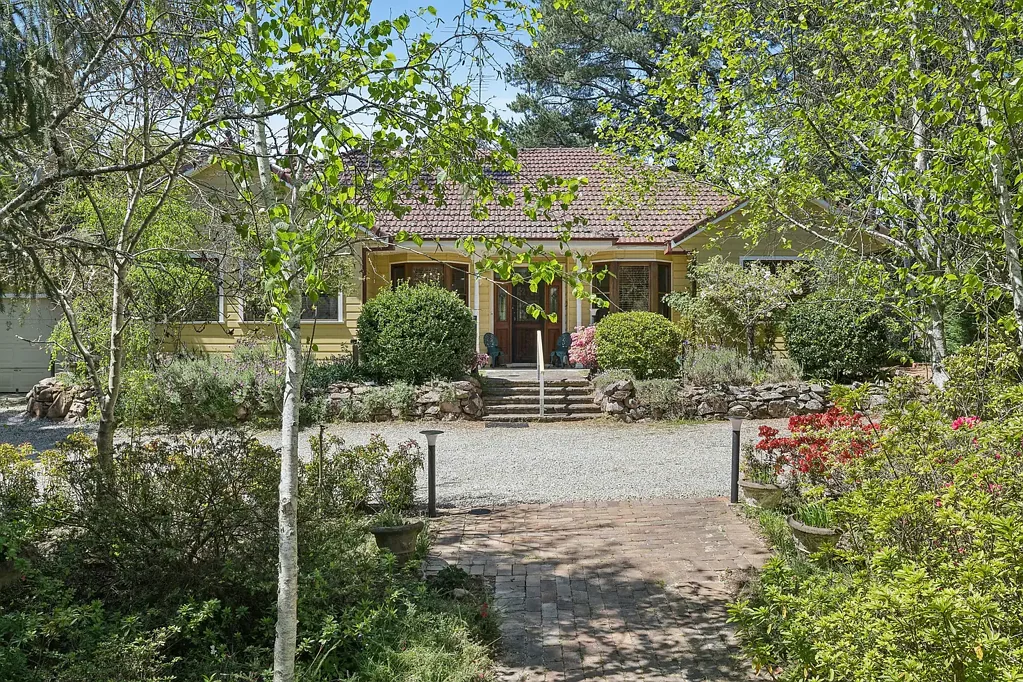 Leura 4બેડરૂમ Open Home Saturday 11.30 - 12.00