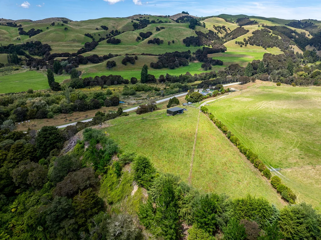 Martinborough Secluded, Scenic & Simply Stunning