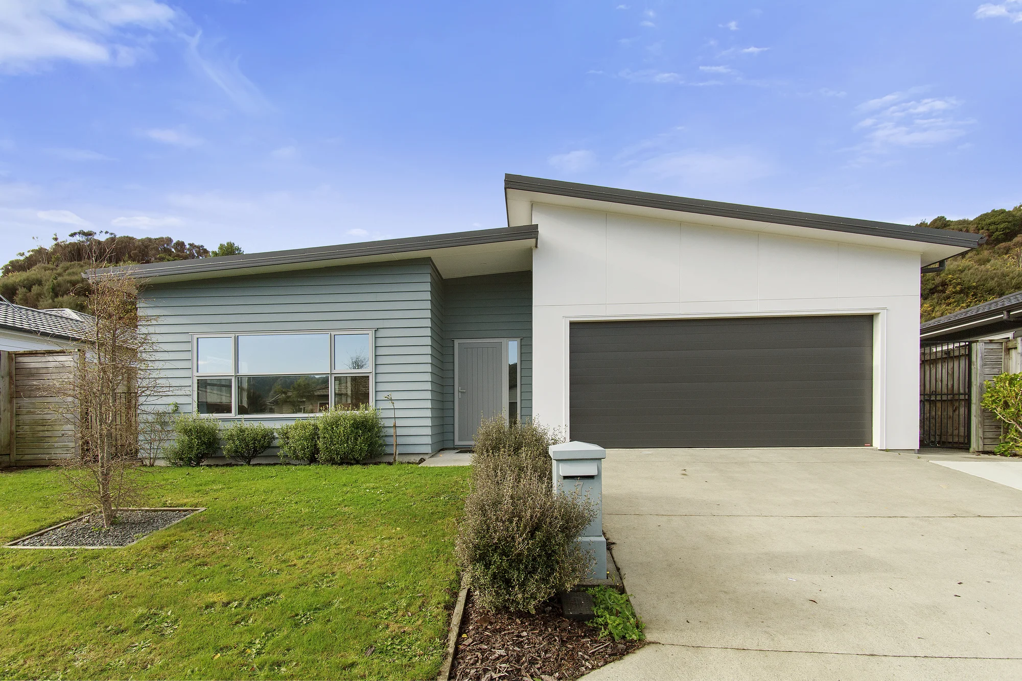Wainuiomata 4ห้องนอน Spacious, Stylish and Ready to Impress