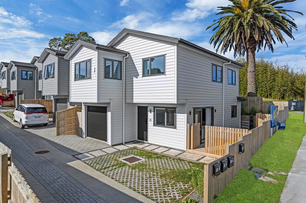 Mount Roskill 4غرفة نوم Modern Living, Better Than New