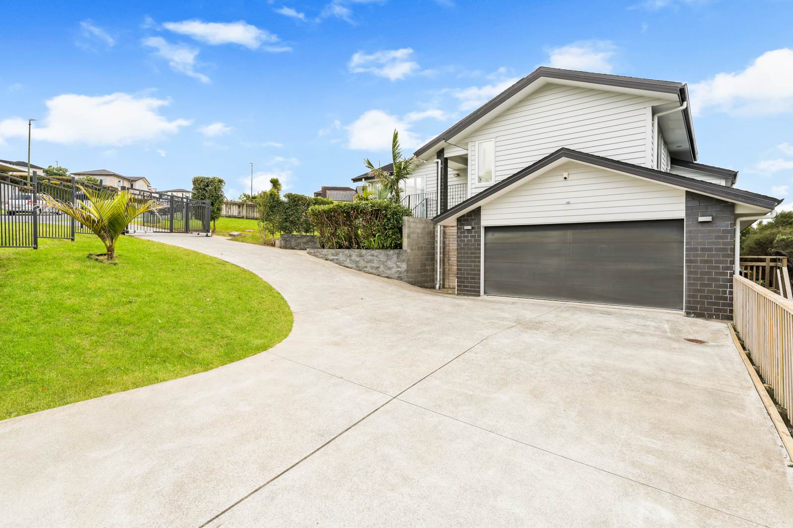 12 Alloway Street, Westgate, Auckland - Waitakere, 5房, 1浴, House