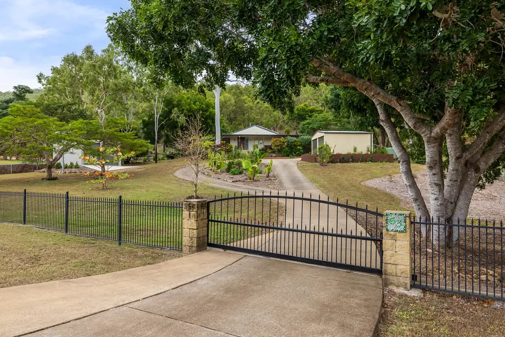 63 Mount Elliot Drive, Alligator Creek, QLD 4816