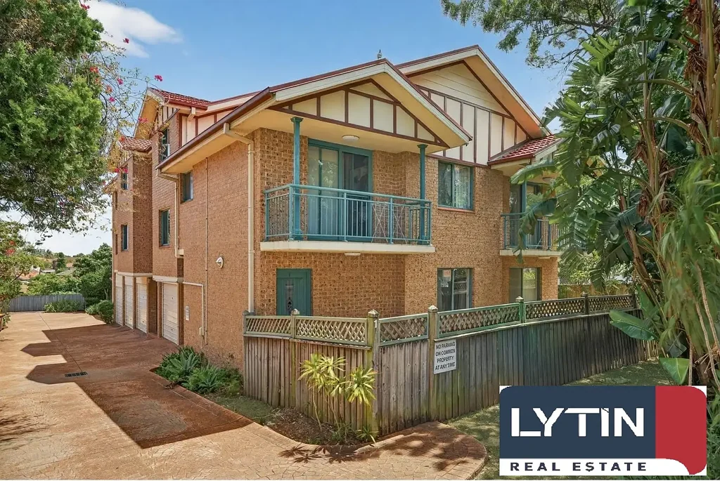 Spacious & Convenient Townhouse in the Heart of Wiley Park