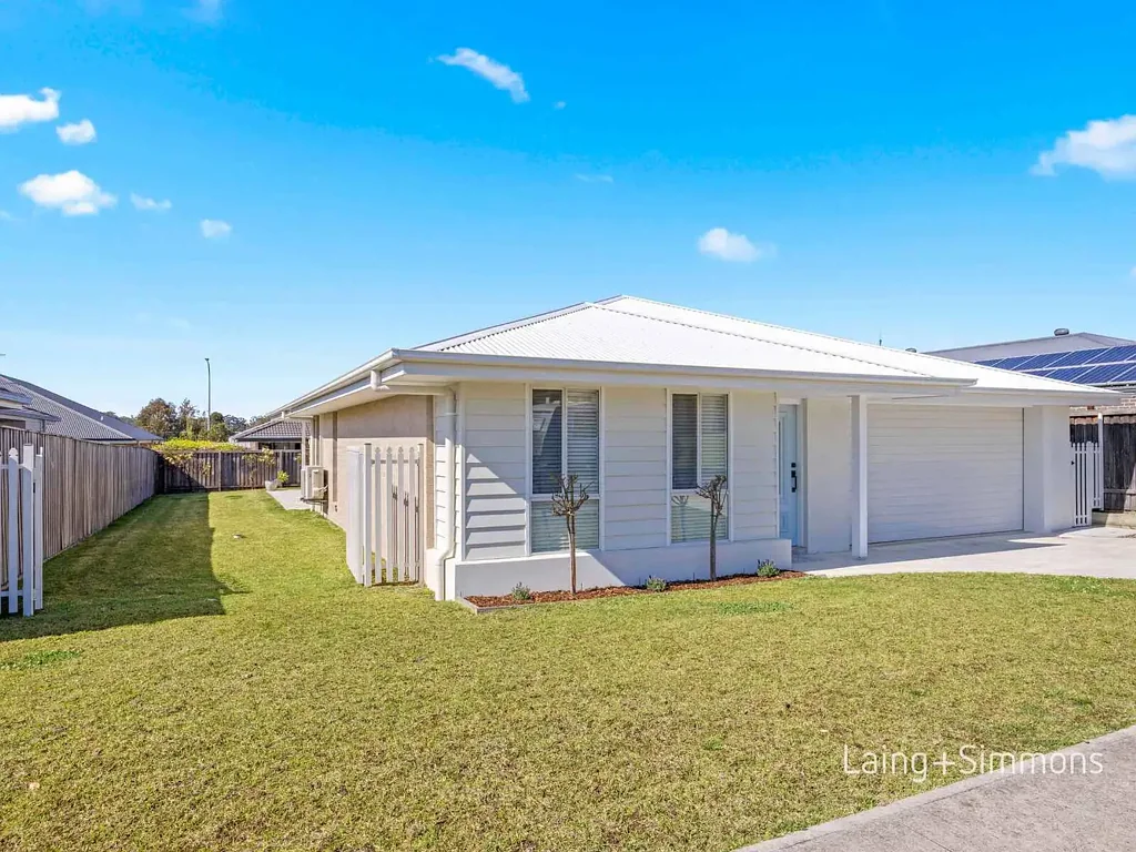 Port Macquarie 4房  Modern Family Living with Side Access