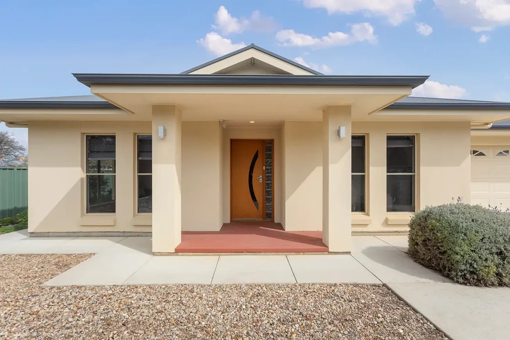 Strathalbyn 4ਬੈੱਡਰੂਮ Lifestyle on cue, space on tap, Strathalbyn at your feet…