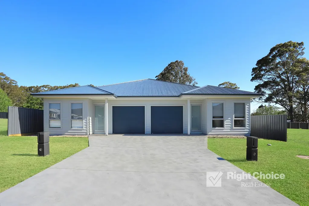 Badagarang 4બેડરૂમ Country Calm Meets Coastal Convenience Choice of 2 Brand New 4-Bedroom Duplexes