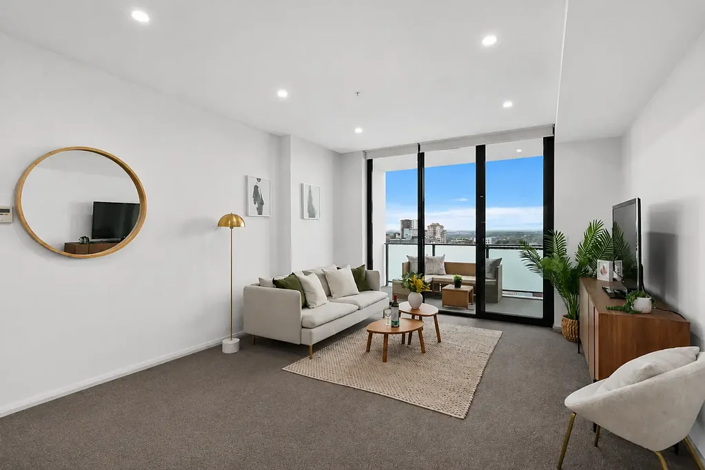Experience contemporary living in this beautifully presented 2-bedroom apartment