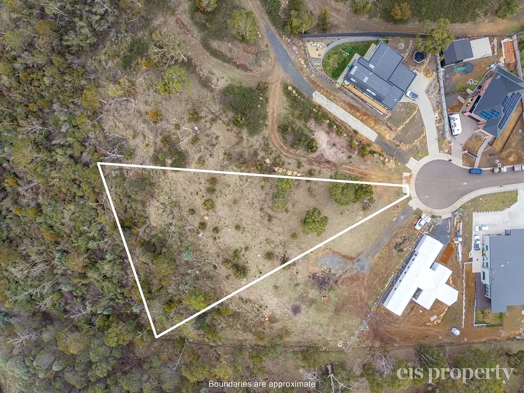 Lenah Valley A Premium Landholding in an Exclusive Lenah Valley Enclave