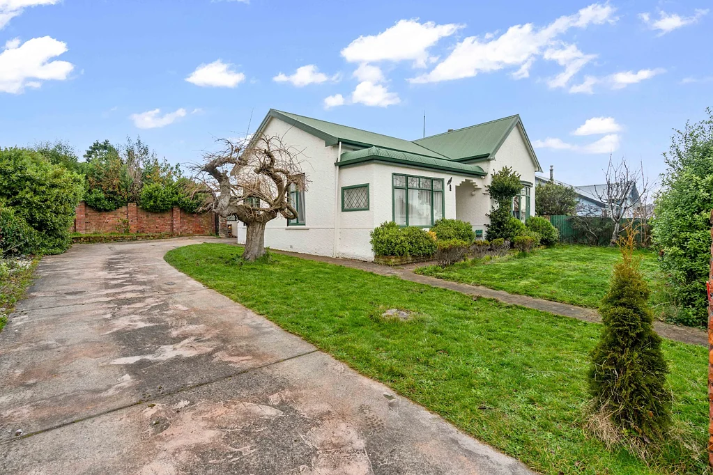 Georgetown 3Phòng ngủ Charming Home – Full Of Potential