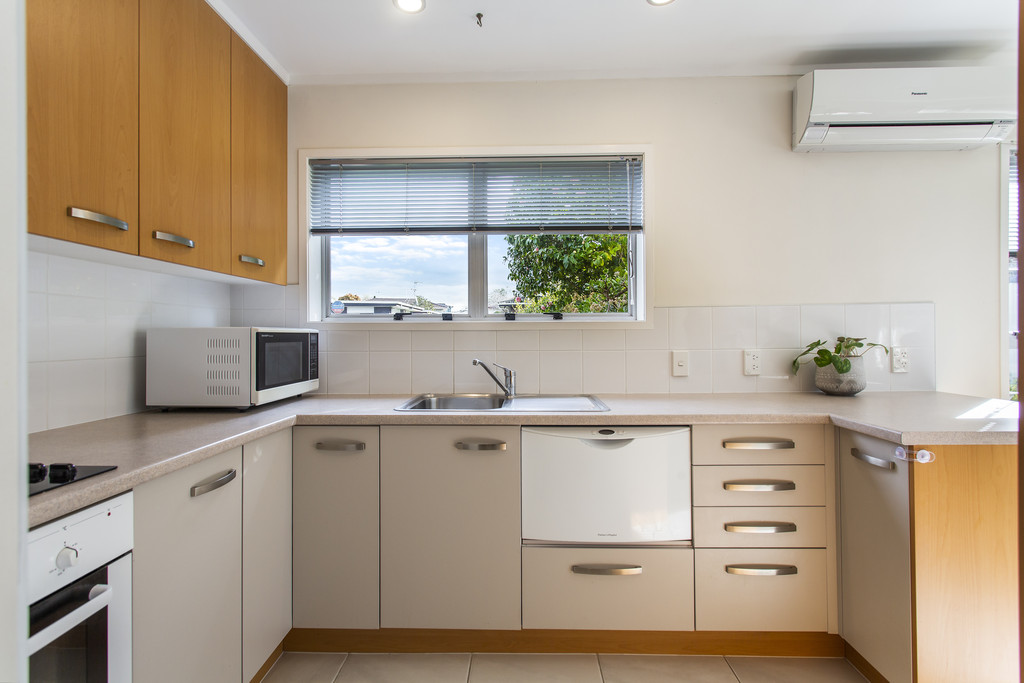 1/8 Liam Place, Half Moon Bay, Auckland - Manukau, 2 chambres, 1 salles de bain