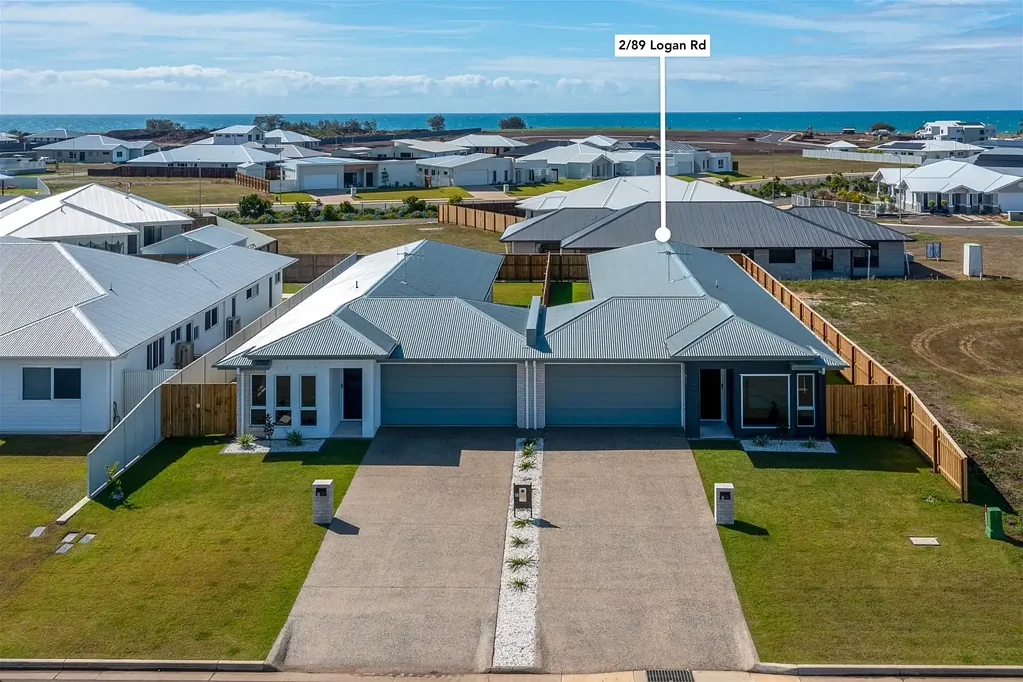 Innes Park 3ਬੈੱਡਰੂਮ BRAND-NEW COASTAL DUPLEX IN BARGARA HEADLANDS ESTATE