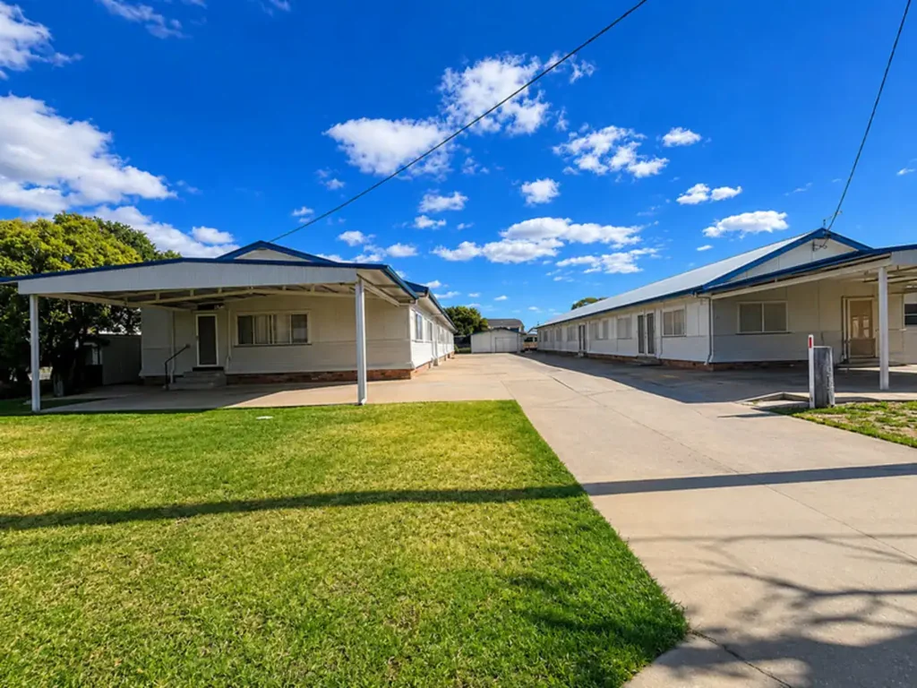 One Bedroom Unit in Quiet Complex