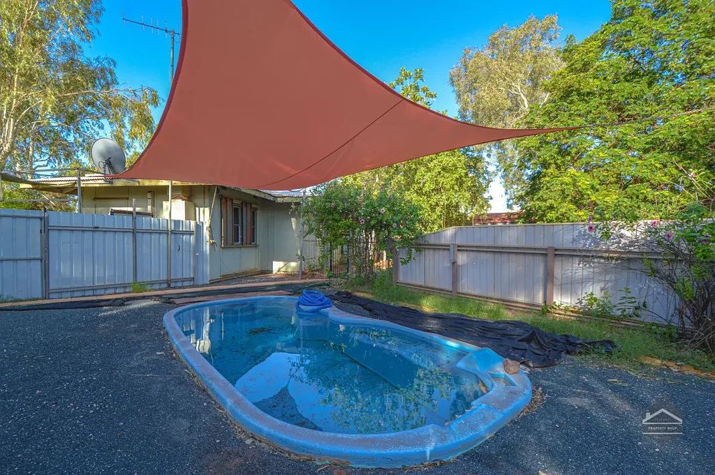 South Hedland 3غرفة نوم 3 BEDROOM HOME ON A 870M2 BLOCK + A POOL!