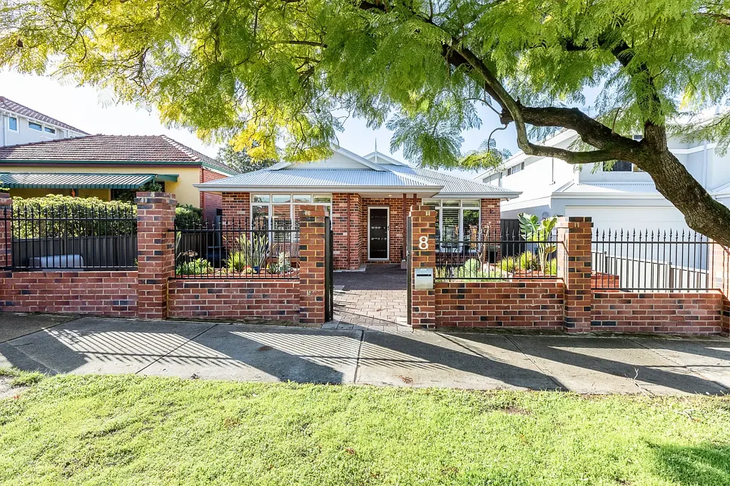 Mount Hawthorn 4침실 Effortless Family Living