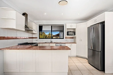 10 Evans Street, Flinders, NSW 2529, 5 slaapkamers, 3 badkamers, House