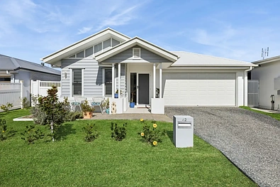 Palmview 4房  Peaceful Reserve Outlook Meets Modern Family Living - REF: 4491