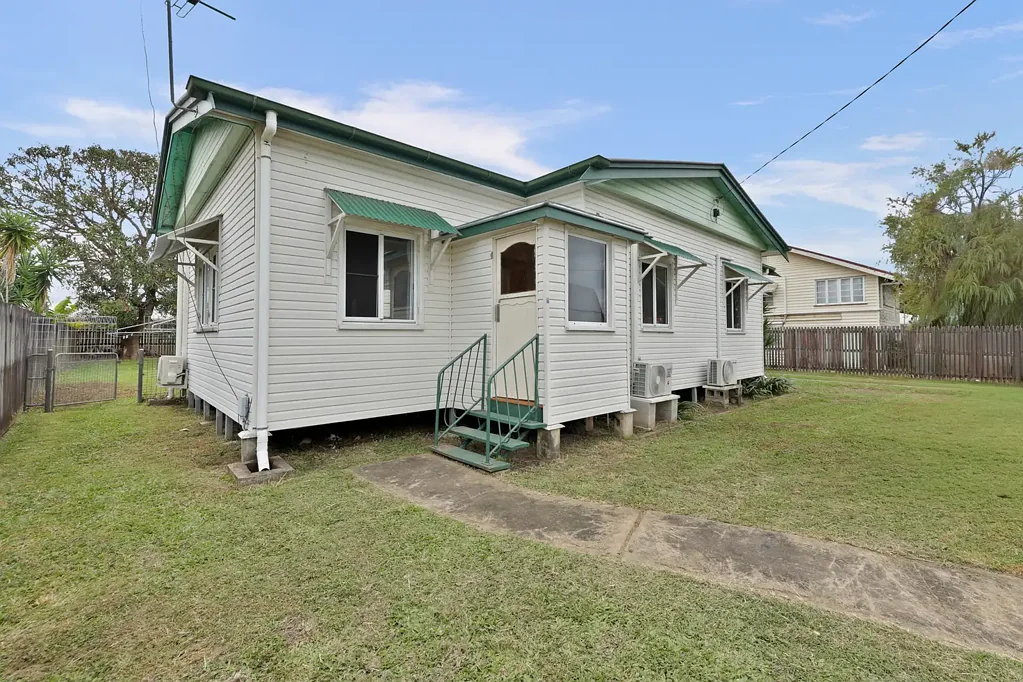 West Mackay 4 Slaapkamer Comfort, Convenience & Expansive Outdoor Space in Sought-After West Mackay