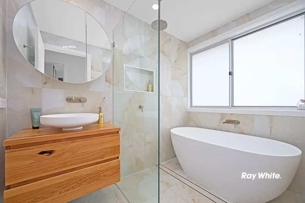 Bundeena 3 Bedroom HAMPTONS STYLE BEACH HOUSE