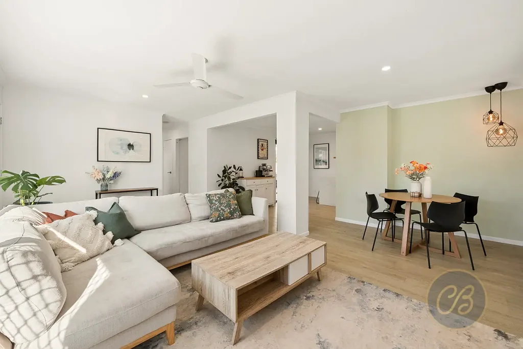 Eatons Hill 3房 时尚低层住宅，带翻新浴室和娱乐空间 Stylish Low-Set Home with Renovated Bathroom & Entertaining Space