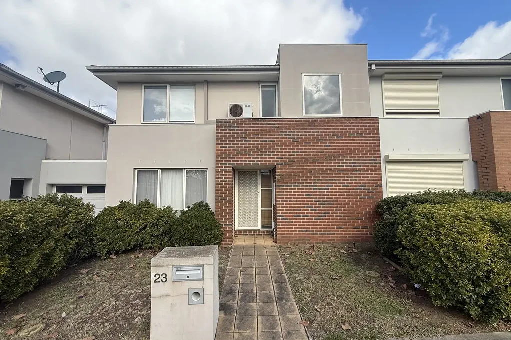 Spacious Family Home in Taylors Lakes