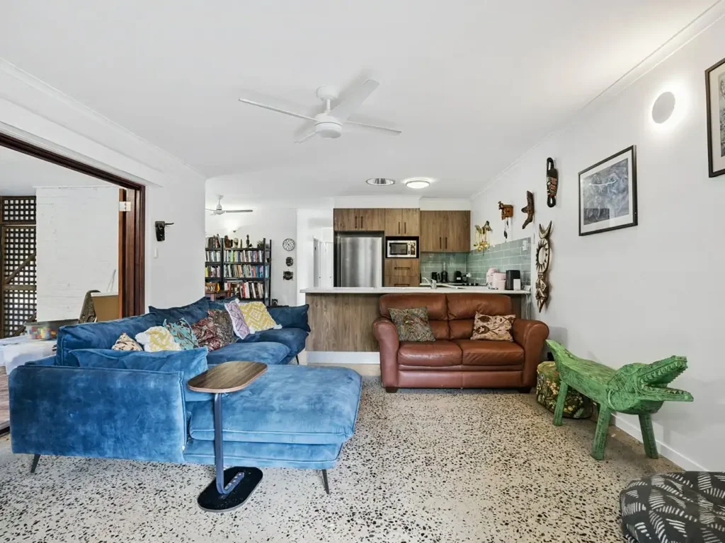 Holloways Beach 3房  Welcome to Your next Family Home in Holloways Beach!