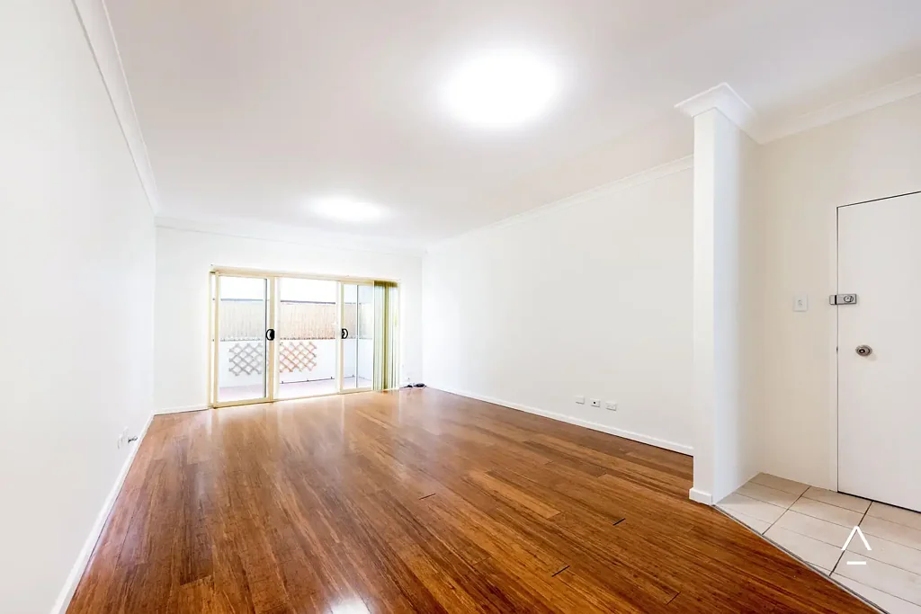 Stylish Two-Bedroom Apartment with Dual Balconies