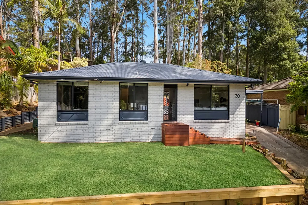 30 Blackbutt Street, Wyoming, NSW 2250