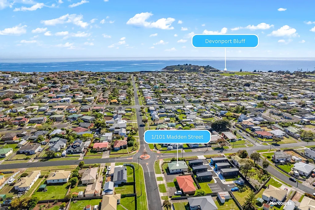 Devonport 3 Bedroom Low Maintenance Easy Living Close to Town