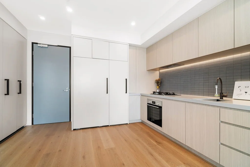 Modern Central Apartment!