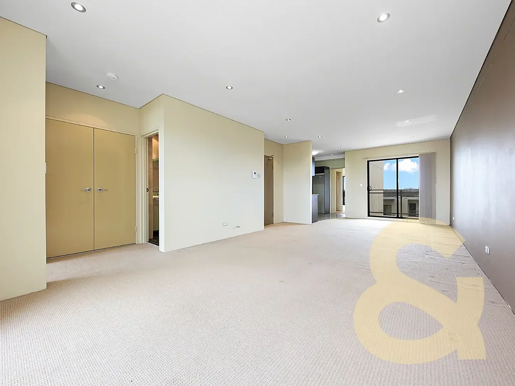 OVERSIZED SECURITY APARTMENT
