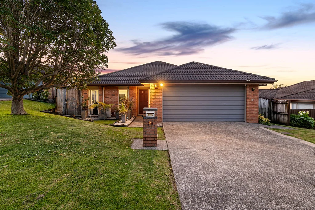 Red Beach 4कमरा Solid Brick and Tile, Opposite Seagate Reserve