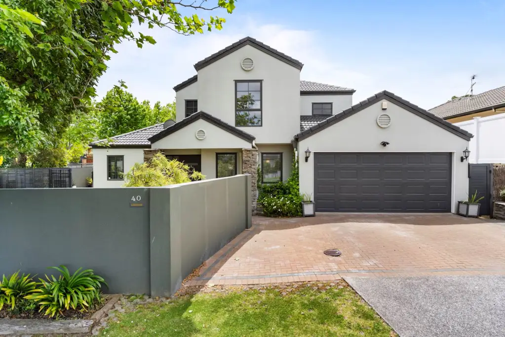 2/1 Bundoran Way, Pinehill, North Shore City, Auckland