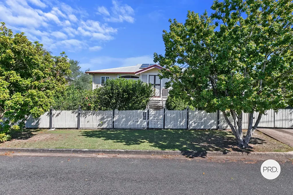 Maryborough 3ਬੈੱਡਰੂਮ Charming Queenslander with Huge Shed