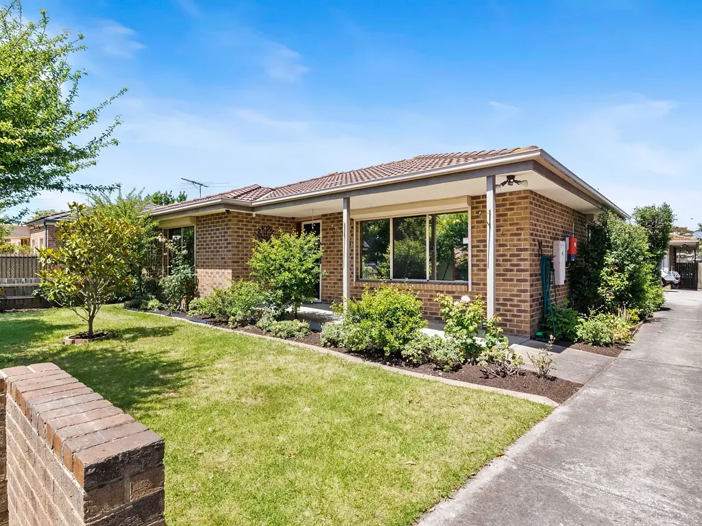 Mornington 3部屋 Three-bedroom Gem minutes from Main Street