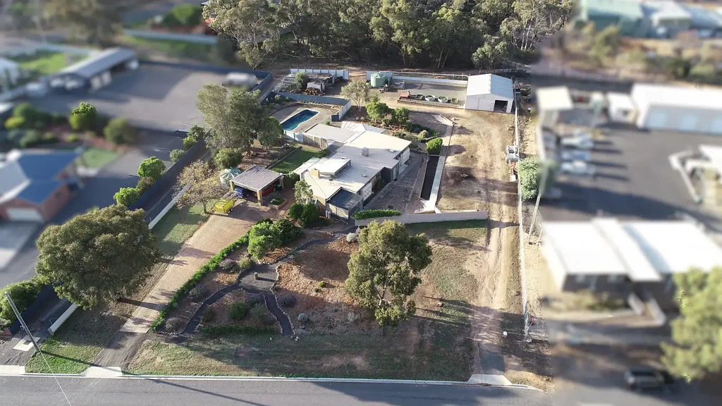 St Arnaud 3房  Family Luxury on a Double Block with Pool, Shed & Bushland Outlook