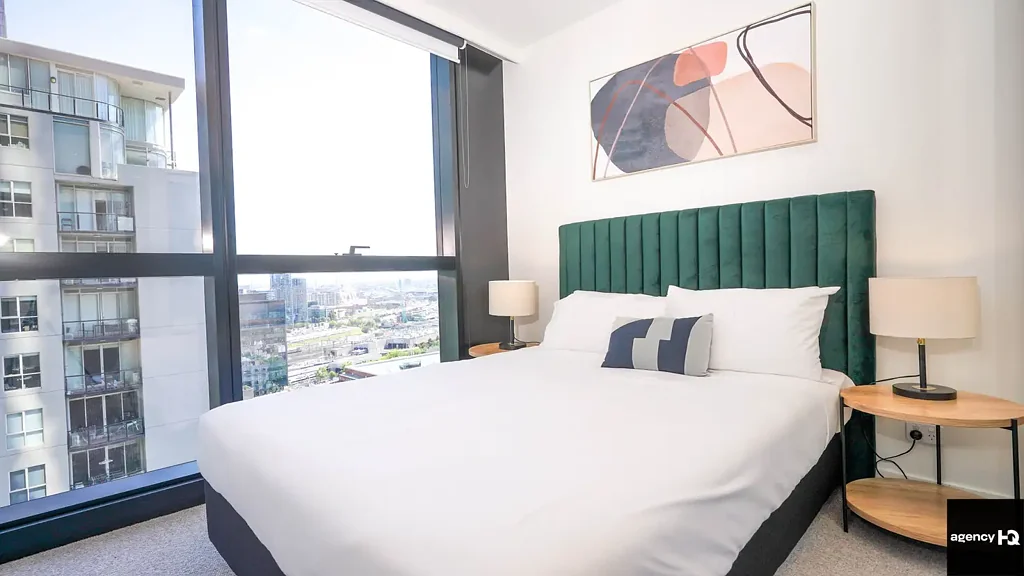 Melbourne 2غرفة نوم Brand New Fully Furnished Stunner with Rental Guarantee!