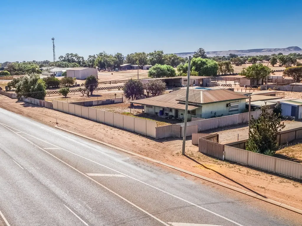 Meru 3ਬੈੱਡਰੂਮ What an opportunity within the outskirts of Geraldton -  the suburb of Meru.