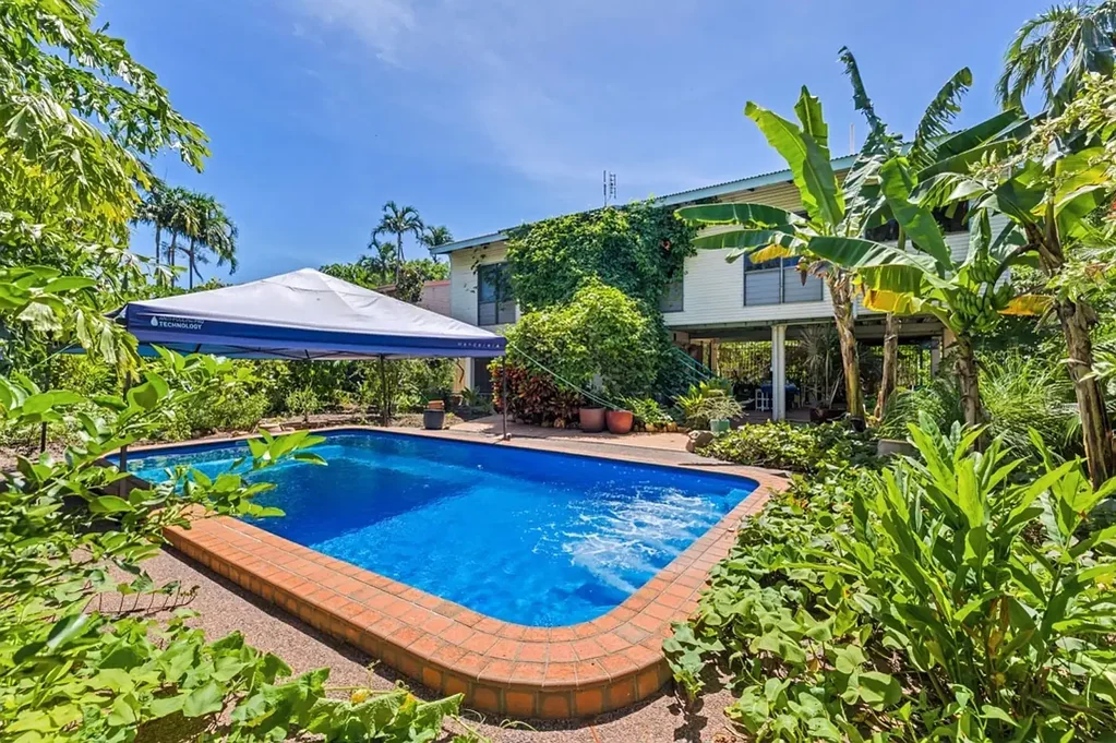 Parap 3 Bedroom TROPICAL ELEVATED CHARMER!