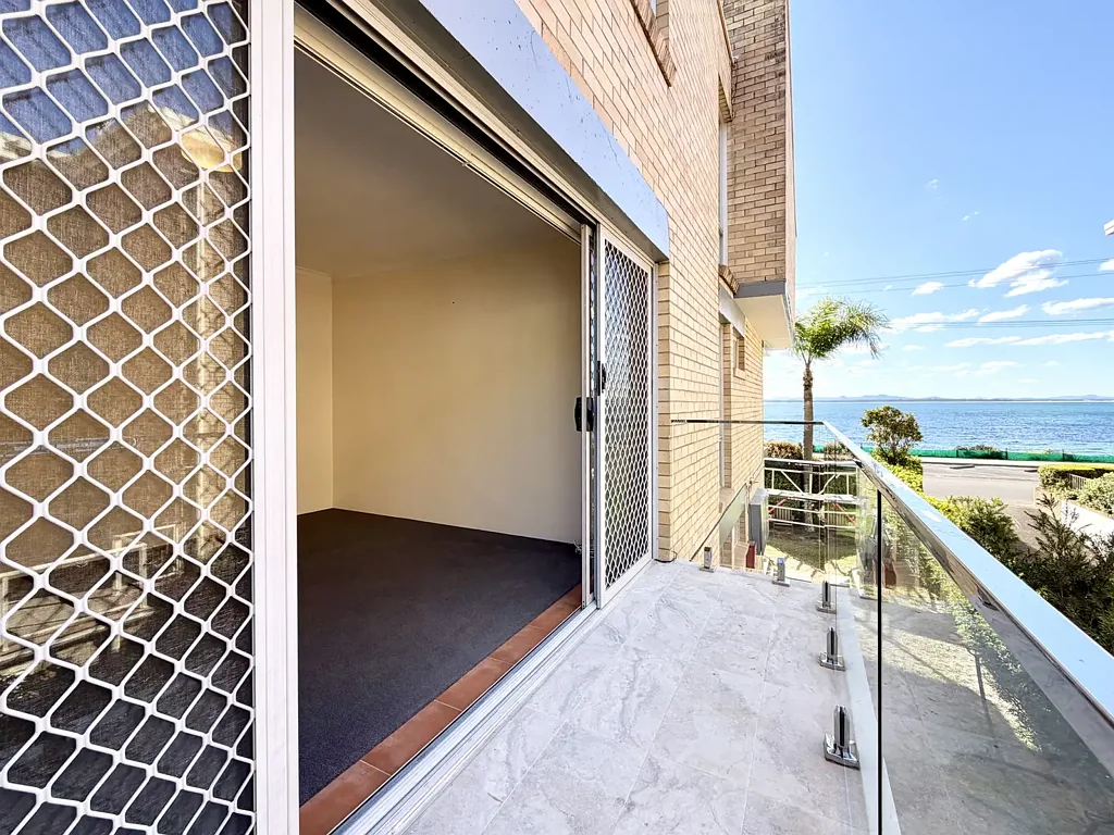 Updated Beach-side Apartment!